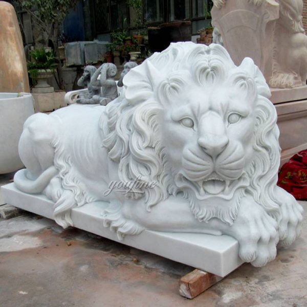 Life-size Outdoor White Marble Lying Lion Statue for Sale MOKK-109